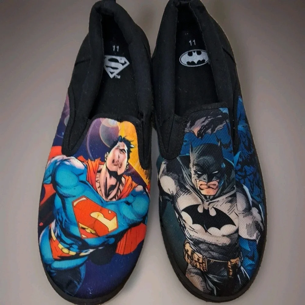 DC Comics Batman / Superman Canvas Slide On Shoes Size‎ 11